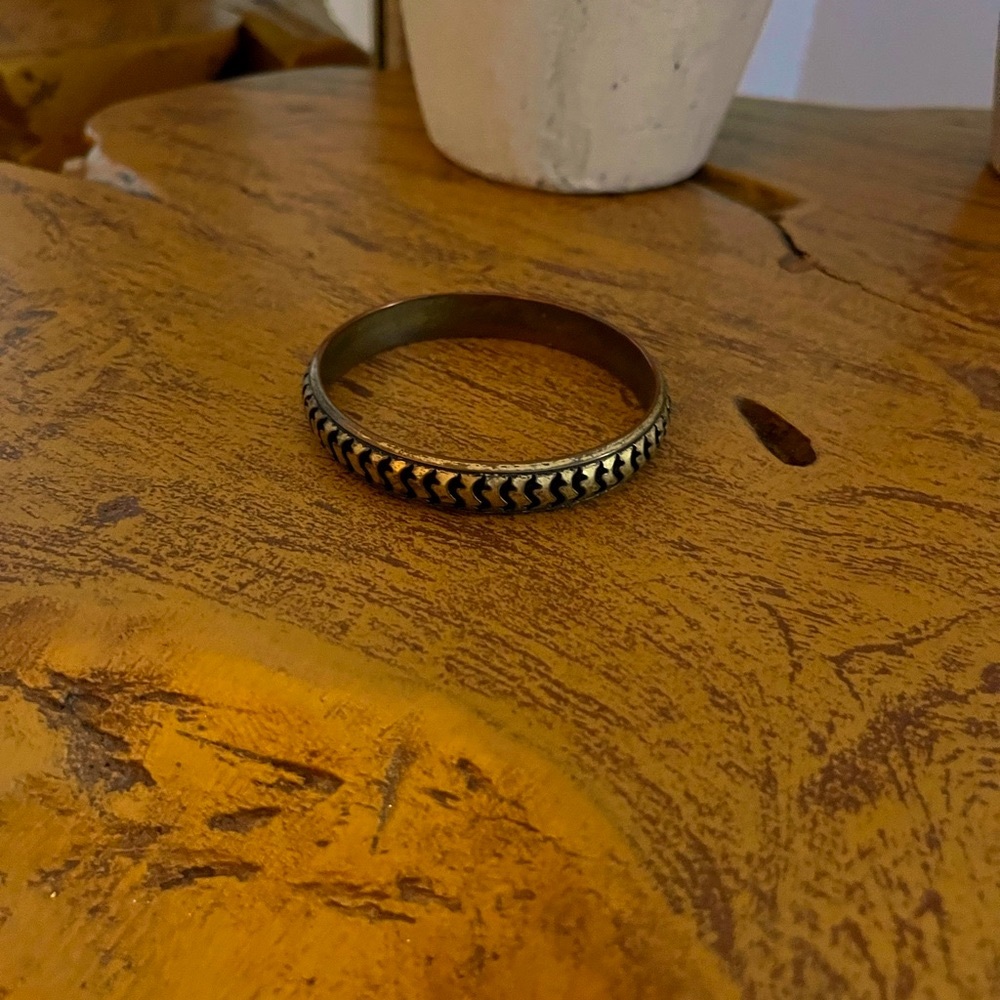 BEAUTIFUL GOLD BANGLE ✨